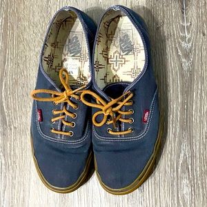 Mens Vans Tennis Shoes, Size 13